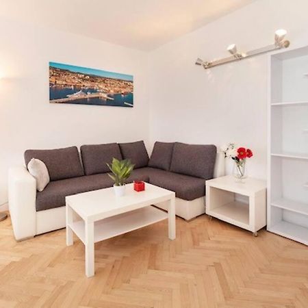 Sea City View W/ 2Bd 1Bt Free Street Parking Риека Экстерьер фото