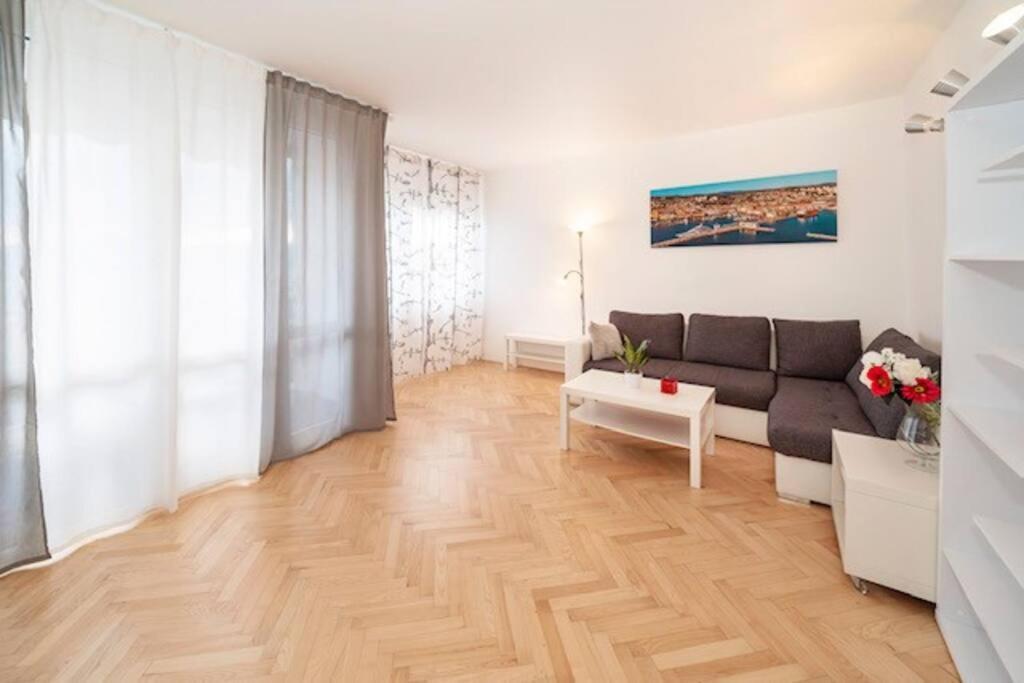 Sea City View W/ 2Bd 1Bt Free Street Parking Риека Экстерьер фото